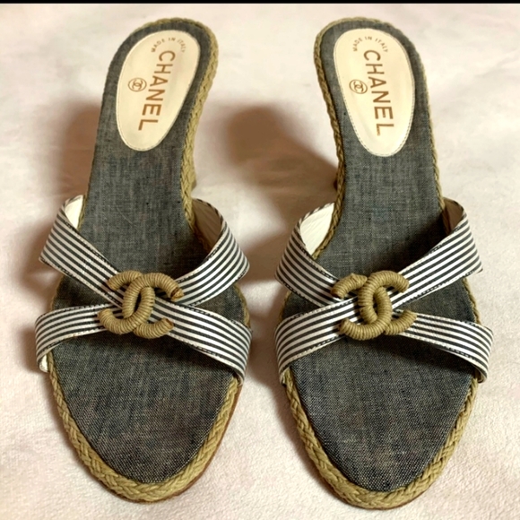 CHANEL Wedge Espadrille  Sandals Size 38.5 - Picture 1 of 8